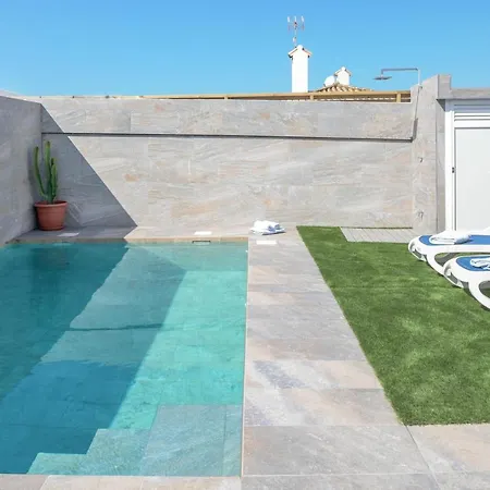 Сasa de vacaciones Casa Dalia Con Piscina Privada